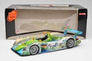 Audi R8 LMP Crocodile 2001 Maisto 1:18 35899 Druckguss — Bild 6 von 6