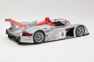 Audi R8 LMP900 #8 Audi Sport Team Joest F. Biela / E. Pirro / T. Kristensen 24 Hours of Le Mans 2000 Maisto 1:18 38899 Druckg — Bild 2 von 6