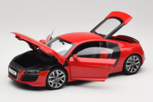 Audi R8 Rot Kyosho 1:18 09213R Druckguss — Bild 2 von 8