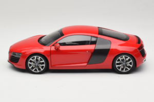 Audi R8 Rot Kyosho 1:18 09213R Druckguss — Bild 4 von 8