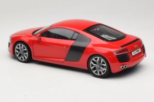 Audi R8 Rot Kyosho 1:18 09213R Druckguss — Bild 7 von 8