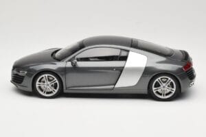 Audi R8 Type 42 4.2 Daytona Grey Kyosho 1:18 5010618425 Druckguss — Bild 4 von 8