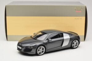 Audi R8 Type 42 4.2 Daytona Grey Kyosho 1:18 5010618425 Druckguss — Bild 8 von 8