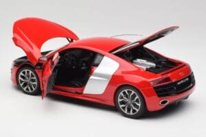 Audi R8 V10 Brilliant Rot Kyosho 1:18 09216RR Druckguss — Bild 5 von 8