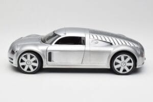 Audi Rosemeyer Silber Maisto 1:18 20000001438 Druckguss — Bild 4 von 8
