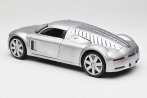 Audi Rosemeyer Silber Maisto 1:18 20000001438 Druckguss — Bild 7 von 8