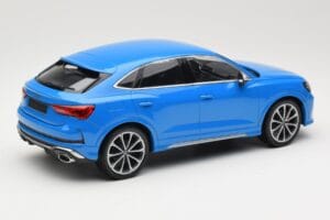 Audi RS Q3 F3 Sportback Blau Minichamps 1:18 155018101 Druckguss — Bild 2 von 6