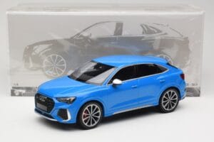 Audi RS Q3 F3 Sportback Blau Minichamps 1:18 155018101 Druckguss — Bild 6 von 6