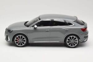 Audi RS Q3 F3 Sportback Grau Minichamps 1:18 155018100 Druckguss — Bild 3 von 6