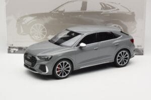 Audi RS Q3 F3 Sportback Grau Minichamps 1:18 155018100 Druckguss — Bild 6 von 6