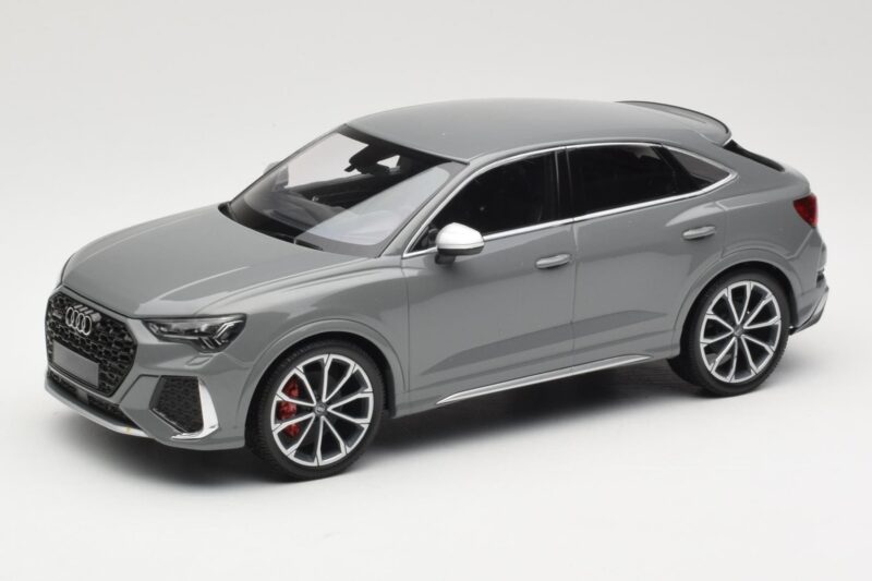 Audi RS Q3 F3 Sportback Grau Minichamps 1:18 155018100 Druckguss