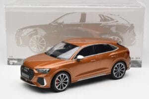 Audi RS Q3 Sportback 8U Brown Metallic Minichamps 1:18 155018104 Druckguss — Bild 6 von 6