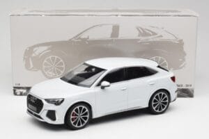 Audi RS Q3 F3 Sportback Glacier White Metallic Minichamps 1:18 155018105 Druckguss — Bild 6 von 6