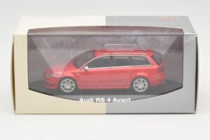 Audi RS4 B7 Avant Rot Minichamps 1:43 5010509213 Druckguss — Bild 4 von 4