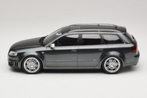 Audi RS4 B7 Grau Otto 1:18 OT721 Resin — Bild 3 von 6