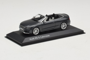 Audi RS5 B8 Cabriolet Daytona Gray Minichamps 1:43 5011215323 Druckguss — Bild 2 von 4