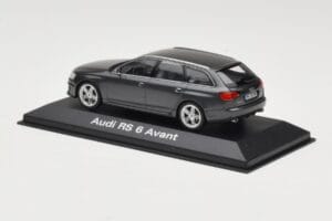 Audi RS6 C5 Avant Daytona Grey Minichamps 1:43 5010710233 Druckguss — Bild 3 von 4