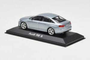 Audi RS6 C6 Monza Silver Minichamps 1:43 5010810113 Druckguss — Bild 3 von 4
