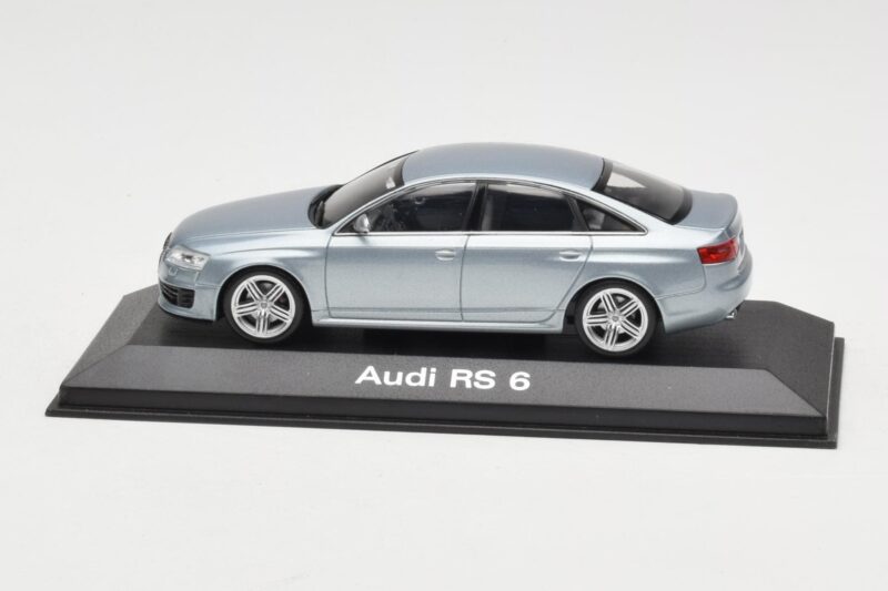 Audi RS6 C6 Monza Silver Minichamps 1:43 5010810113 Druckguss