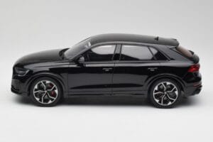 Audi RSQ8 Night Schwarz GT Spirit 1:18 GT305 Resin — Bild 3 von 6