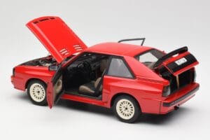 Audi Sport Quattro Rot Händler-Edition AUTOart 1:18 5030400205 Druckguss — Bild 5 von 8