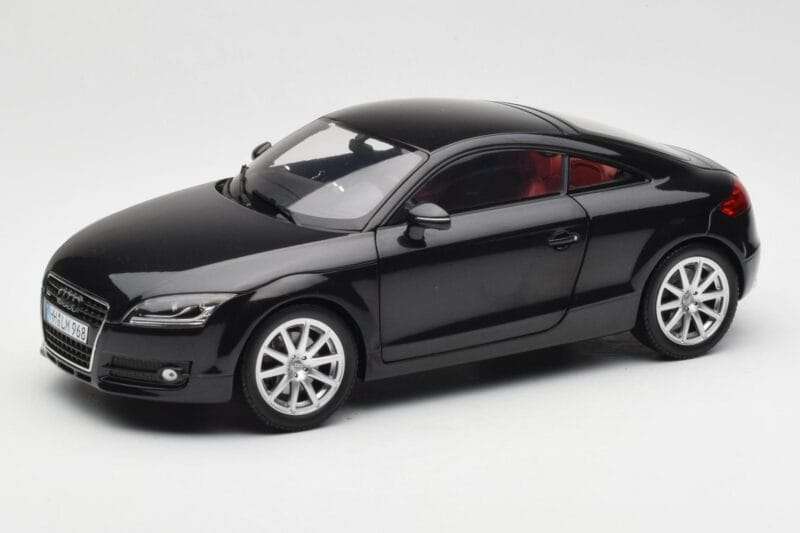 Audi TT 8J Phantom Schwarz Minichamps 1:18 5010500425 Druckguss
