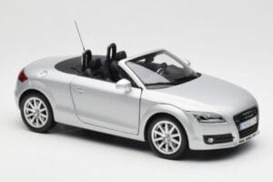 Audi TT 8J Roadster Lichtsilber Minichamps 1:18 5010500515 Druckguss — Bild 6 von 8