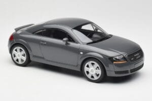 Audi TT 8N Coupé Grey Metallic Minichamps 1:18 155017020 Druckguss — Bild 4 von 6