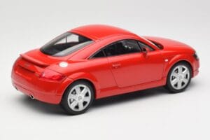 Audi TT 8N Rot Minichamps 1:18 155017022 Druckguss — Bild 2 von 6