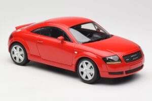 Audi TT 8N Rot Minichamps 1:18 155017022 Druckguss — Bild 4 von 6