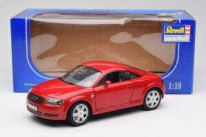 Audi TT 8N Coupe Rot Revell 1:18 89909092 Druckguss — Bild 8 von 8