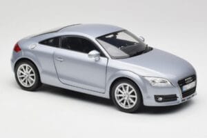 Audi TT 8N RHD Lake Silber Metallic Minichamps 1:18 150015020 Druckguss — Bild 6 von 8
