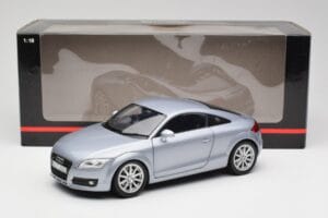 Audi TT 8N RHD Lake Silber Metallic Minichamps 1:18 150015020 Druckguss — Bild 8 von 8