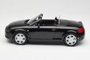 Audi TT 8N Roadster Black Metallic Minichamps 1:18 155017030 Druckguss — Bild 3 von 6