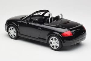 Audi TT 8N Roadster Black Metallic Minichamps 1:18 155017030 Druckguss — Bild 5 von 6