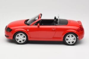 Audi TT 8N Roadster Rot Minichamps 1:18 155017032 Druckguss — Bild 3 von 6