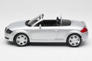 Audi TT 8N Roadster Silver Metallic Minichamps 1:18 155017031 Druckguss — Bild 3 von 6