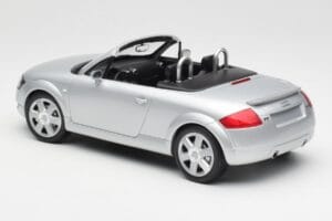 Audi TT 8N Roadster Silver Metallic Minichamps 1:18 155017031 Druckguss — Bild 5 von 6
