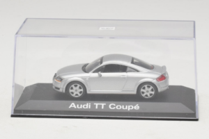 Audi TT 8N Silber Minichamps 1:43 5019800423 Druckguss — Bild 4 von 5