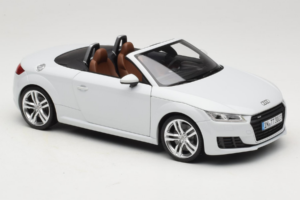 Audi TT 8S Roadster Glacier White Minichamps 1:18 5011400515 Druckguss — Bild 6 von 8