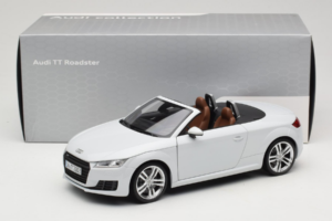 Audi TT 8S Roadster Glacier White Minichamps 1:18 5011400515 Druckguss — Bild 8 von 8