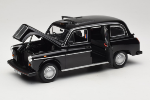 Austin FX4 London Taxi Schwarz Minichamps 1:18 180136000 Druckguss — Bild 2 von 8