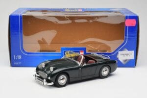 Austin-Healey Sprite Leaf Green Revell 1:18 08837 Druckguss — Bild 8 von 8