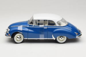 Auto Union 1000 S Coupe Blau Weiß Revell 1:18 08909 Druckguss — Bild 3 von 6
