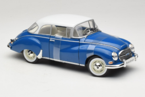 Auto Union 1000 S Coupe Blau Weiß Revell 1:18 08909 Druckguss — Bild 4 von 6