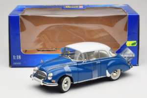 Auto Union 1000 S Coupe Blau Weiß Revell 1:18 08909 Druckguss — Bild 6 von 6