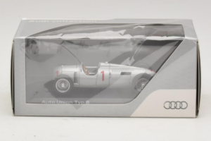 Auto Union Typ B #1 Silber Minichamps 1:43 5031300313 Druckguss — Bild 5 von 5