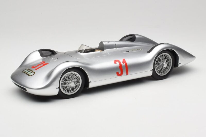 Auto Union Typ C Stromlinie #31 B. Rosemeyer 1937 Silber Revell 1:18 08436 Druckguss