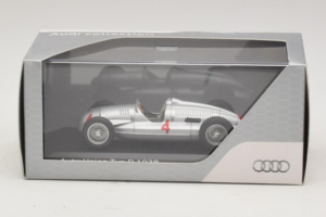 Auto Union Typ D #4 Silber Minichamps 1:43 5030900703 Druckguss — Bild 4 von 4