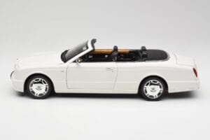 Bentley Azure Glacier White Minichamps 1:18 100139502 Druckguss — Bild 4 von 8